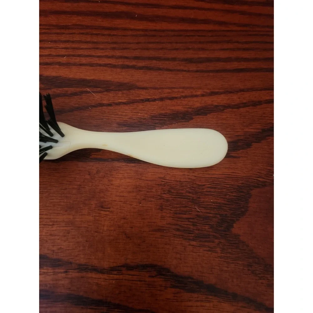 Vintage White Nylon Hairbrush‎ Plastic Firm Bristles Good Used Condition